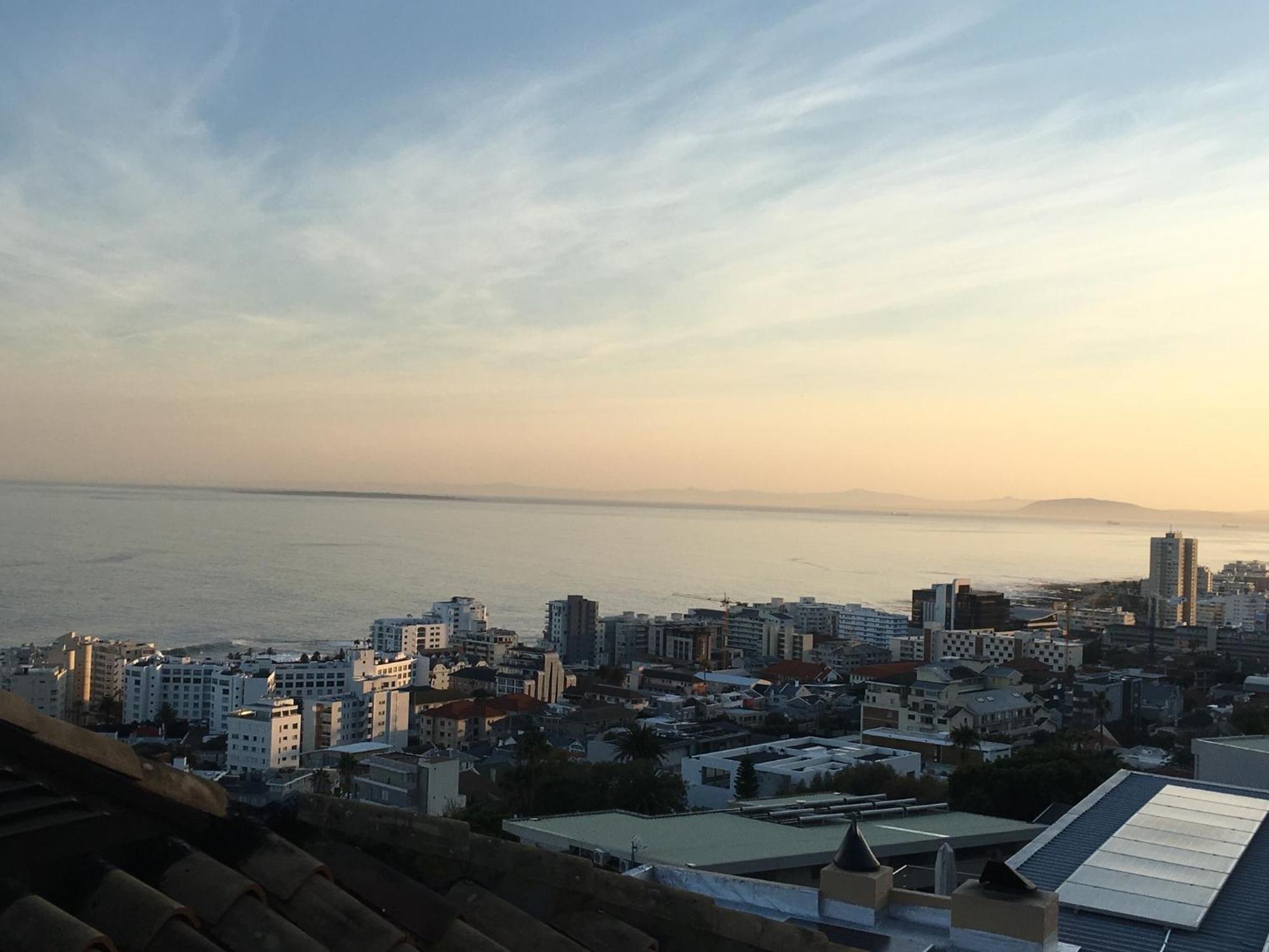 Villa Del Mar - "Luxurious En-Suite Bedroom With Lounge And Stunning Sea View Balcony In Bantry Bay" Cidade Do Cabo Exterior foto