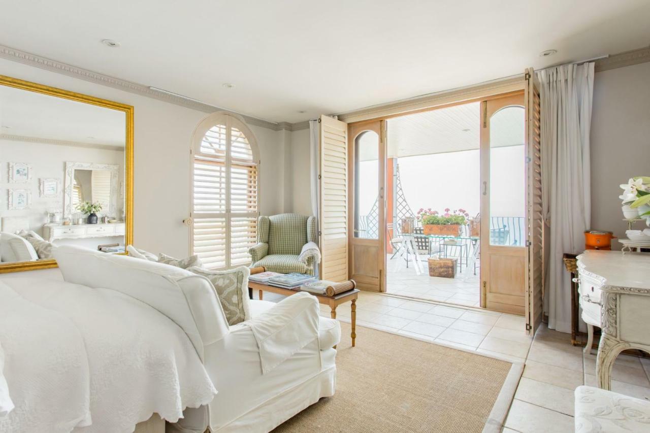 Villa Del Mar - "Luxurious En-Suite Bedroom With Lounge And Stunning Sea View Balcony In Bantry Bay" Cidade Do Cabo Exterior foto